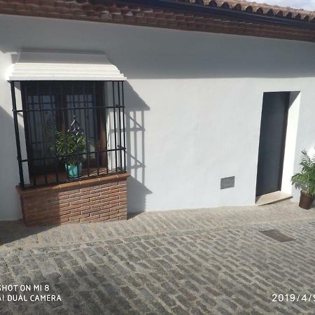 Apartamentos Cantareria, Rosa Mosqueta Setenil De Las Bodegas Esterno foto